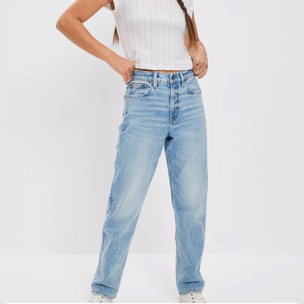 American Eagle AEO Favorite Boyfriend Jeans Size 6